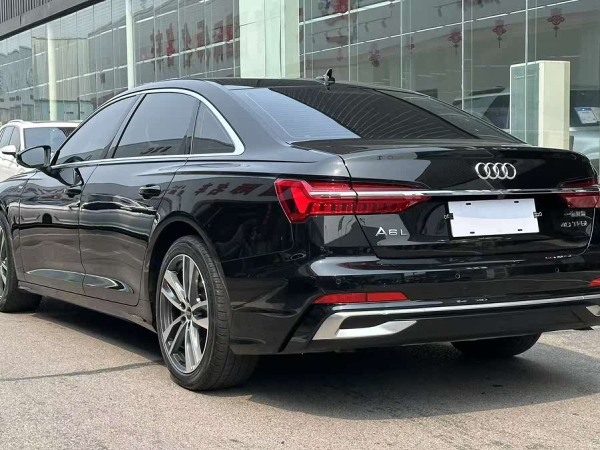 奧迪 奧迪A6L  2022款 40 TFSI 豪華動感型圖片