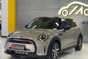 MINI MINI 改款 1.5T COOPER 藝術(shù)家