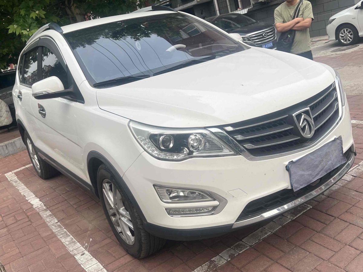 寶駿 560  2015款 1.8L 手動(dòng)精英型圖片