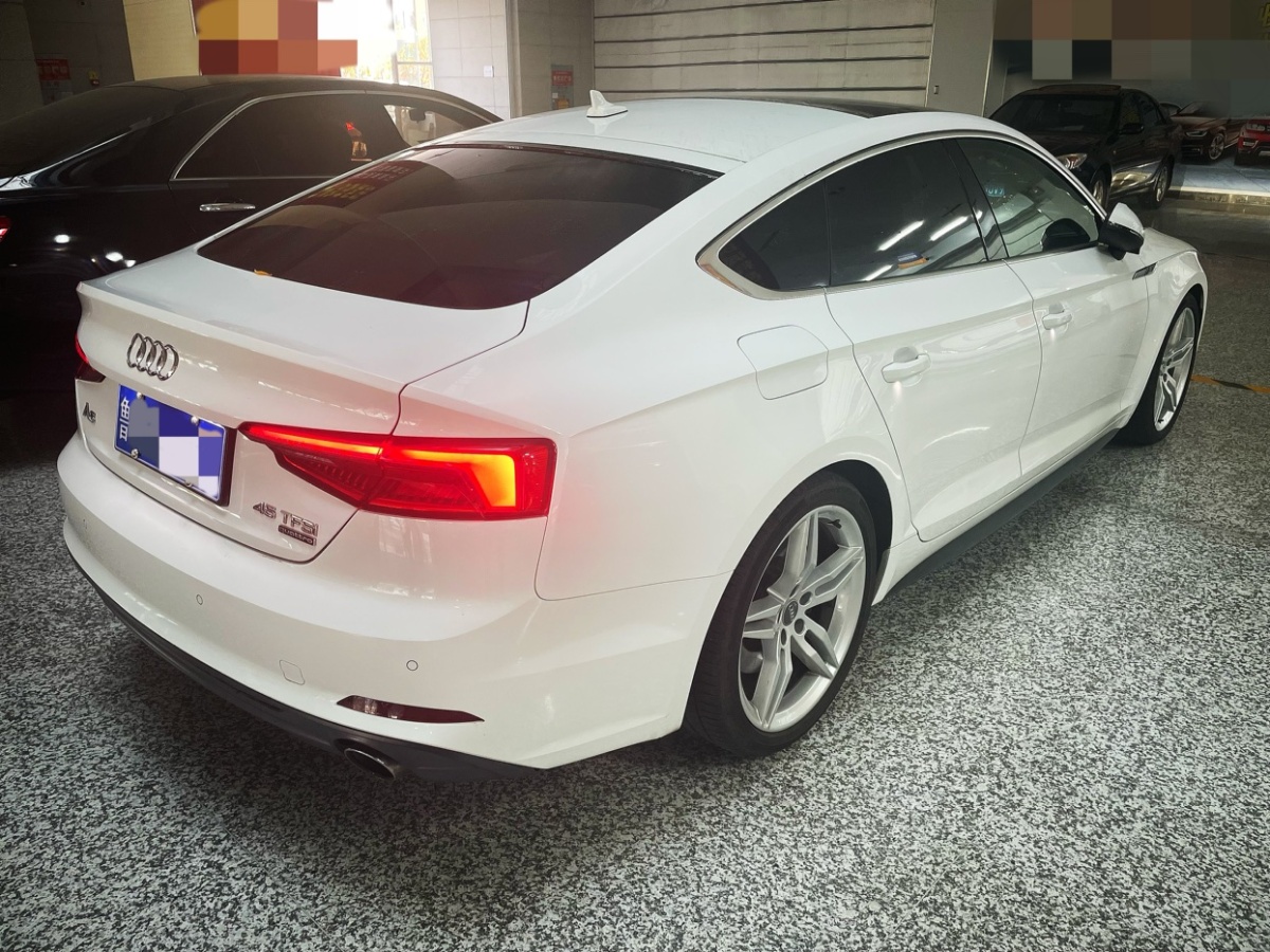 2017年07月奧迪 奧迪A5  2017款 Sportback 45 TFSI quattro 運(yùn)動(dòng)型