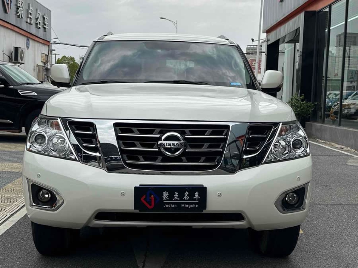 日產(chǎn) 途樂  2018款 4.0L 領英型圖片