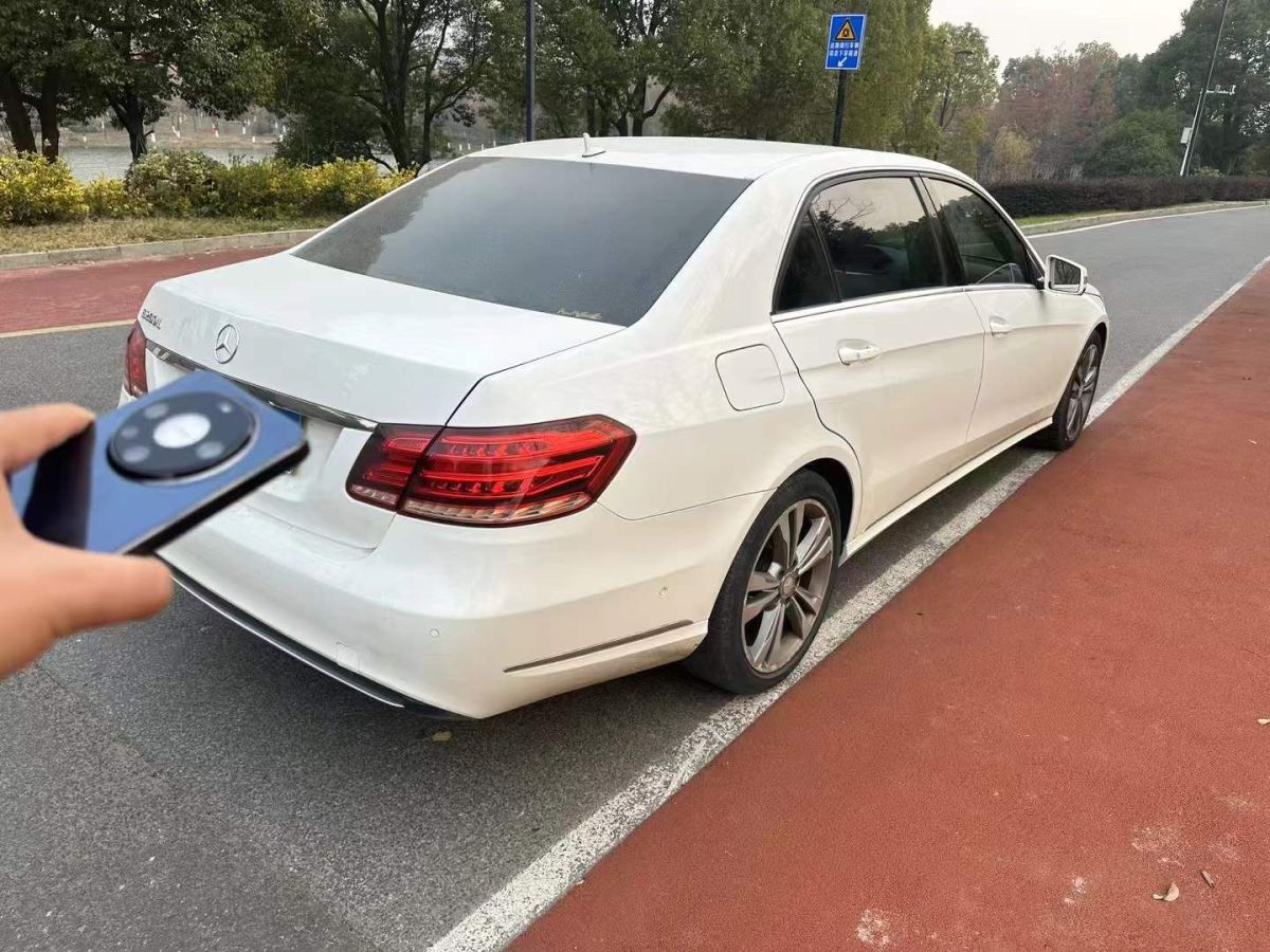 奔馳 奔馳E級  2013款 E 260 L CGI優(yōu)雅型圖片