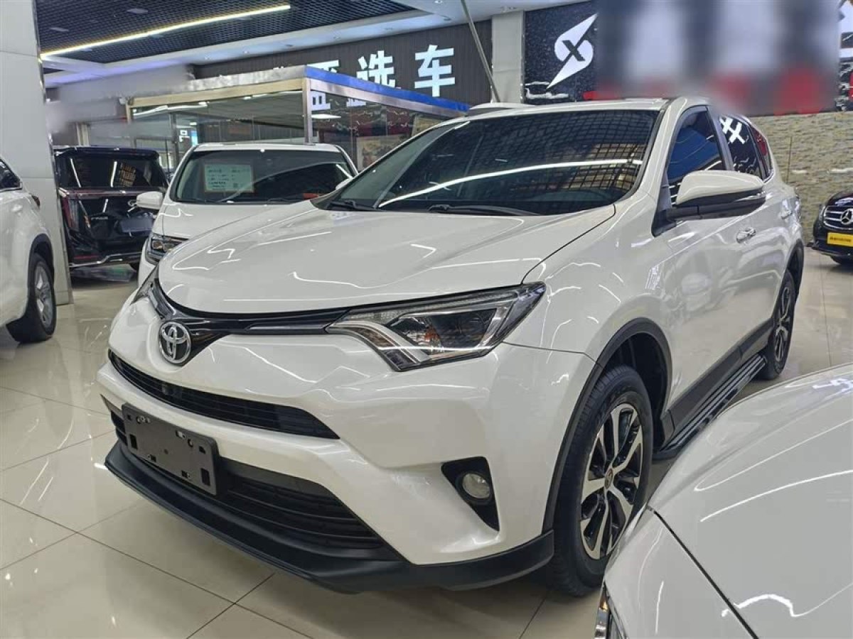 豐田 RAV4榮放  2016款 2.0L CVT兩驅(qū)風(fēng)尚版圖片