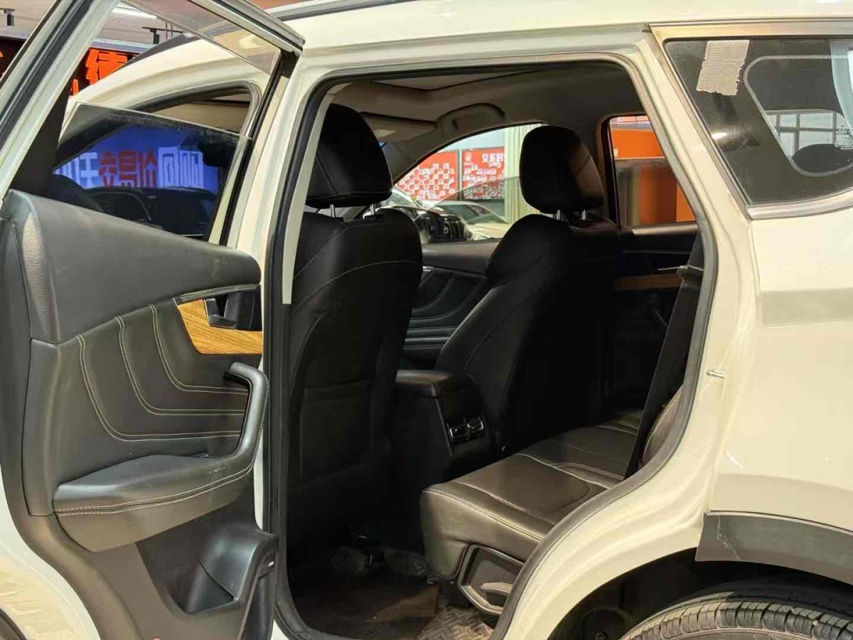 捷途 X70S  2019款 1.5T 手動(dòng)探途版圖片