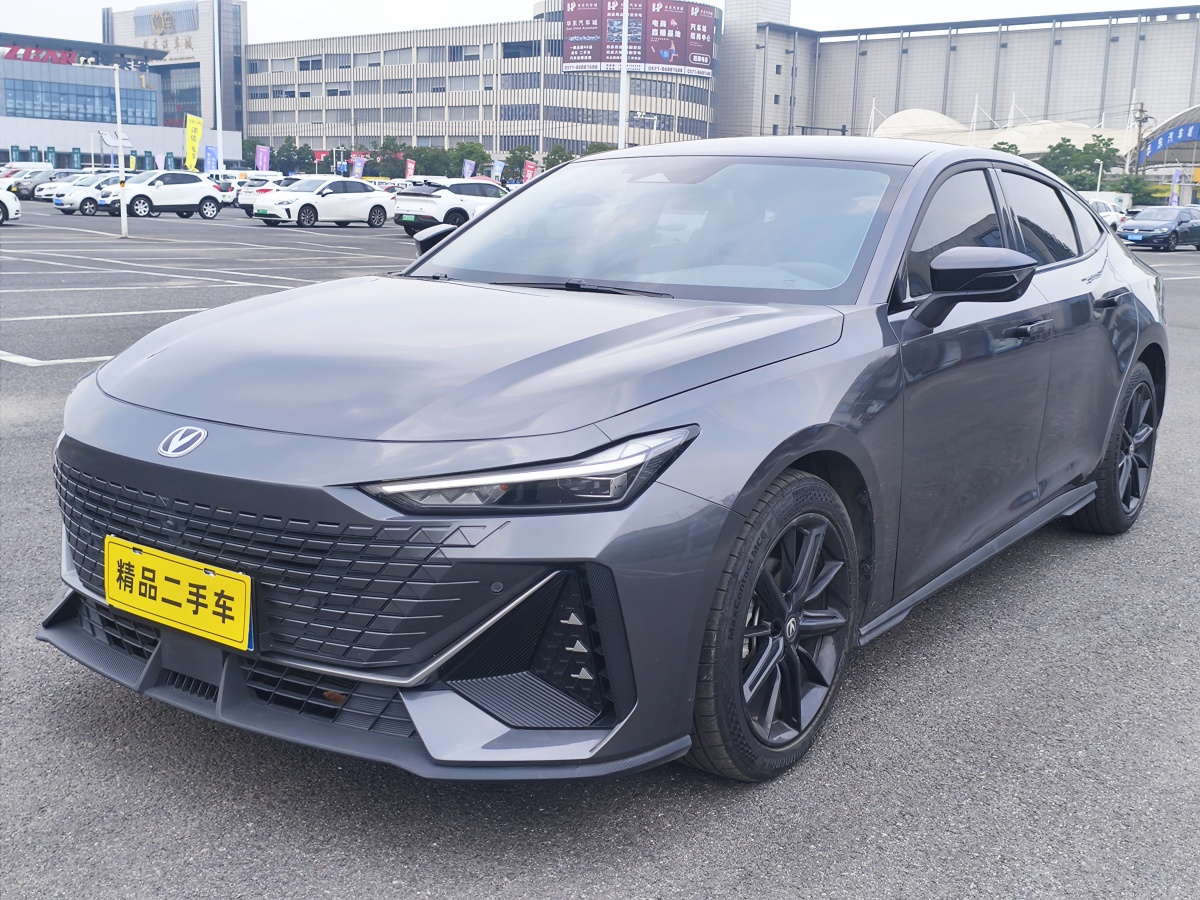 2023年8月長(zhǎng)安 長(zhǎng)安UNI-V  2022款 1.5T 運(yùn)動(dòng)版