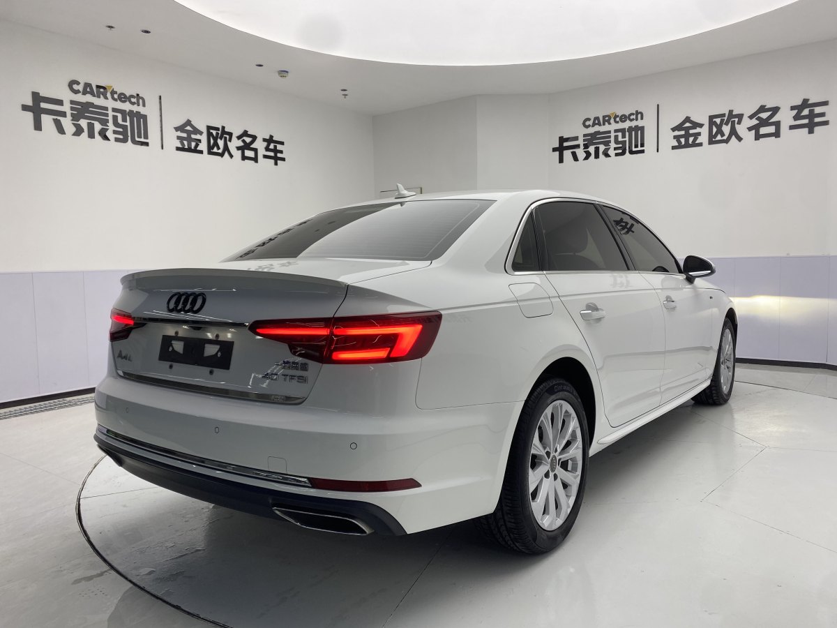 奧迪 奧迪A4L  2019款 40 TFSI 進(jìn)取型 國V圖片