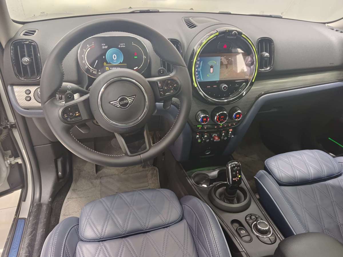 MINI COUNTRYMAN  2023款 改款 2.0T COOPER S ALL4 鑒賞家圖片