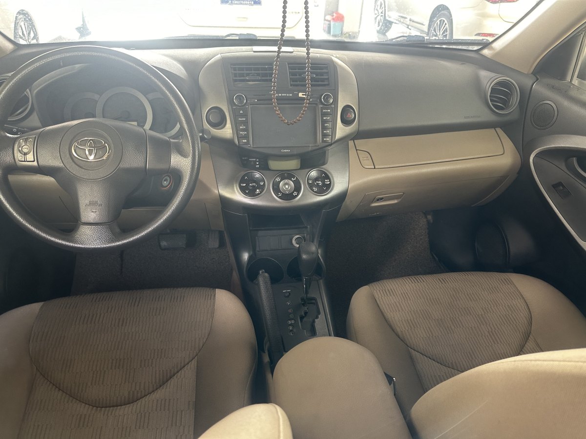 2011年11月豐田 RAV4  2019款 榮放 2.0L CVT兩驅(qū)先鋒版