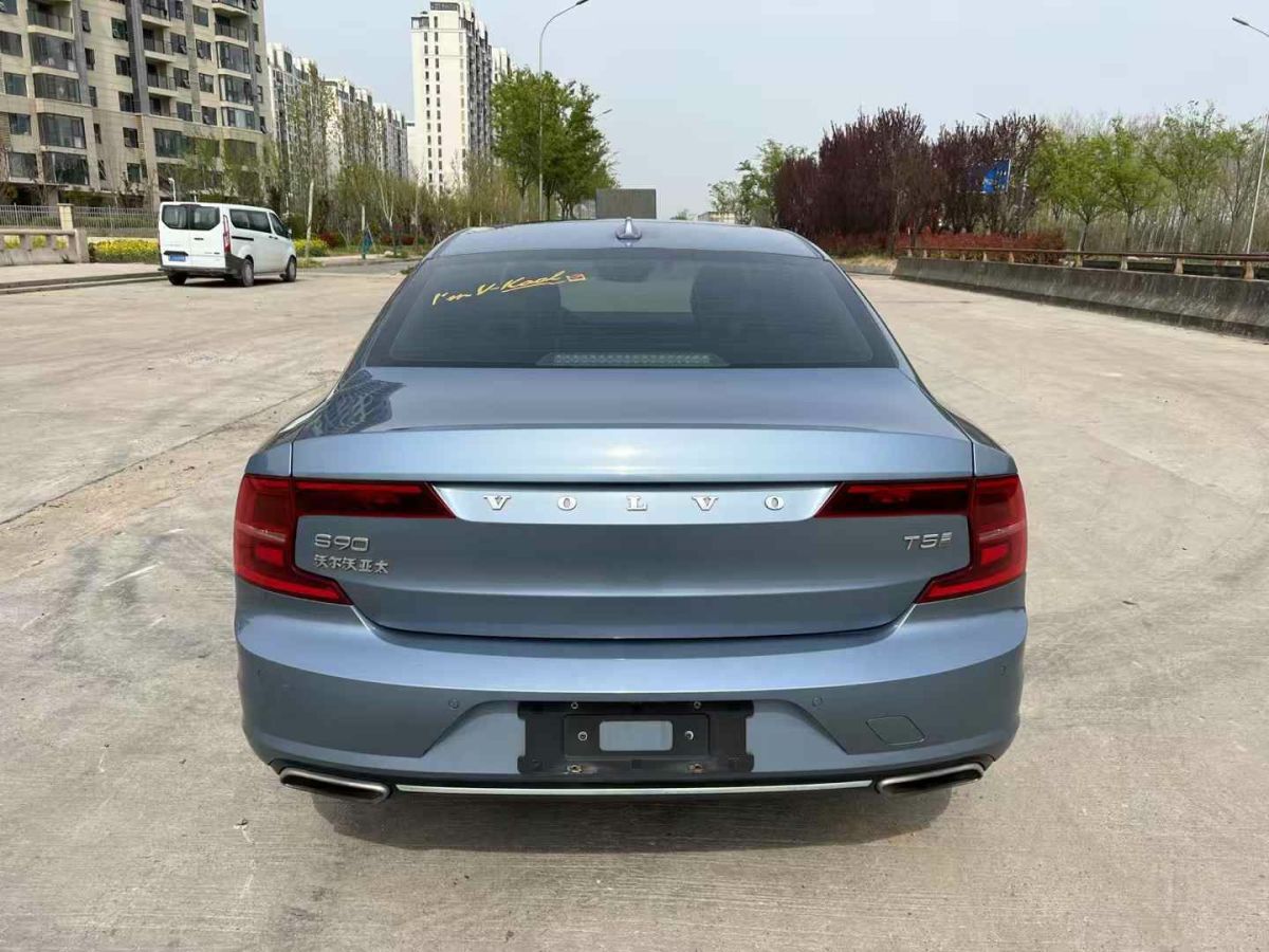 沃爾沃 S90  2019款 T4 智逸版圖片