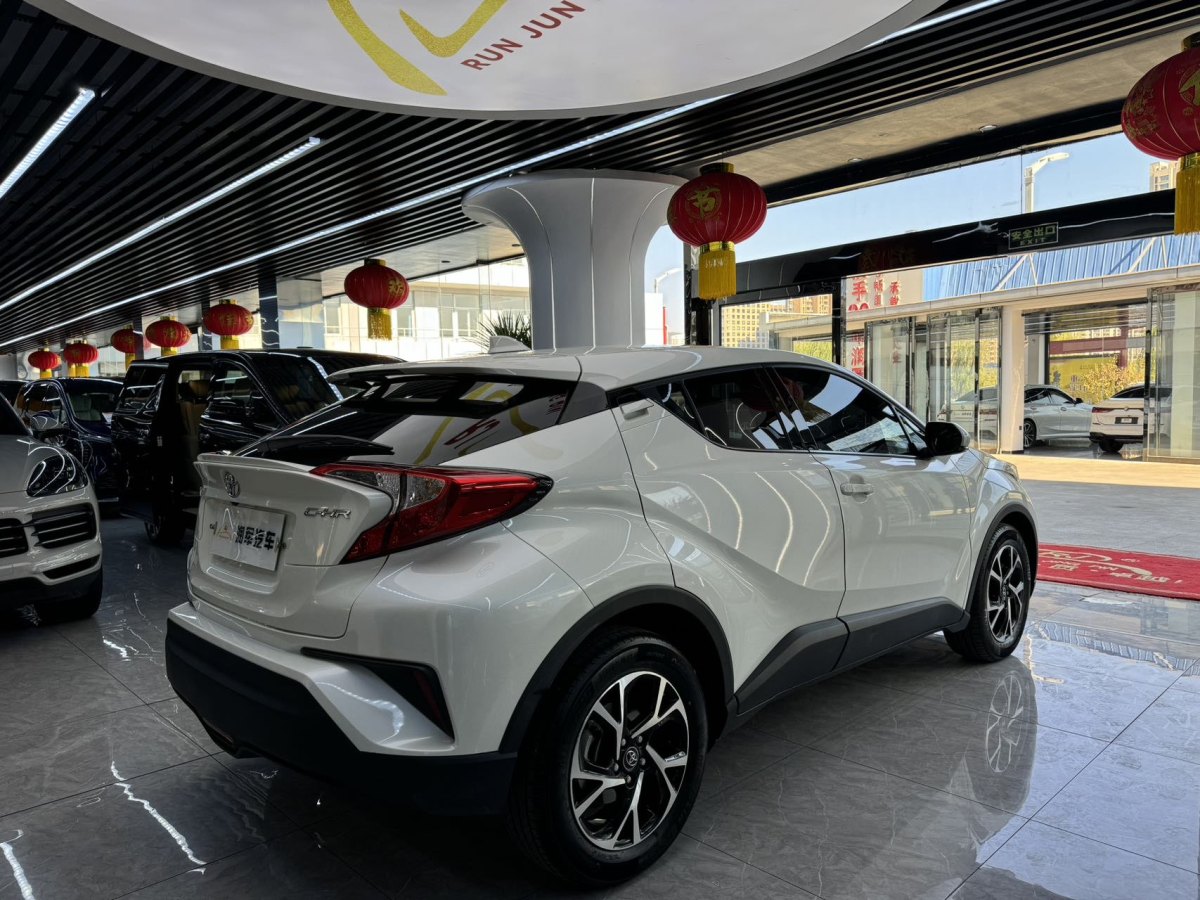 豐田 C-HR  2021款 2.0L 舒適版圖片