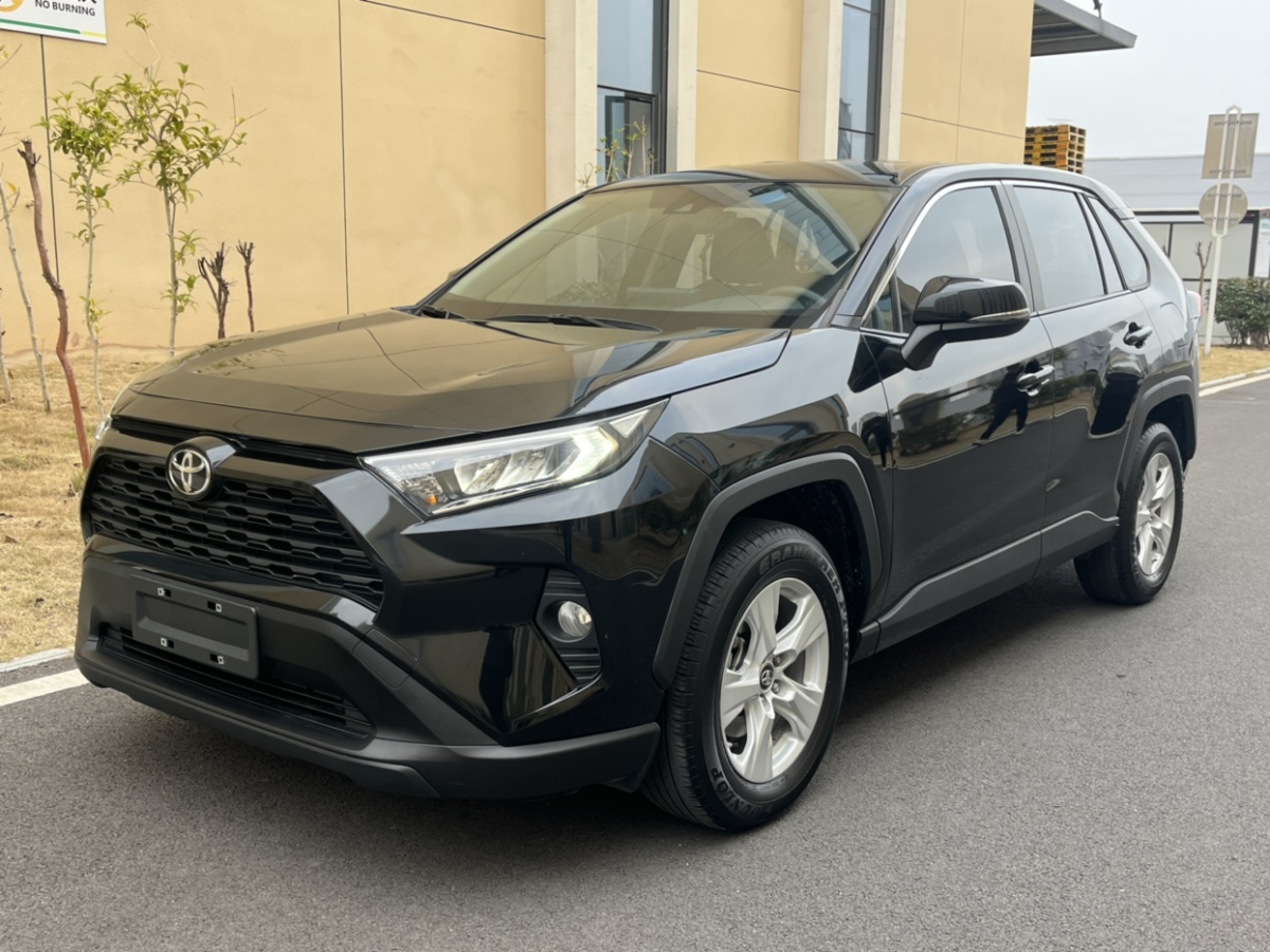 豐田 RAV4榮放  2021款 2.0L CVT兩驅(qū)都市版圖片