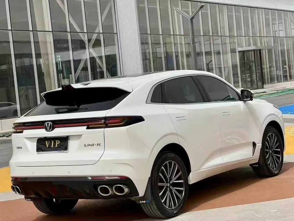 長(zhǎng)安 長(zhǎng)安UNI-K  2023款 2.0T 兩驅(qū)悅享型圖片