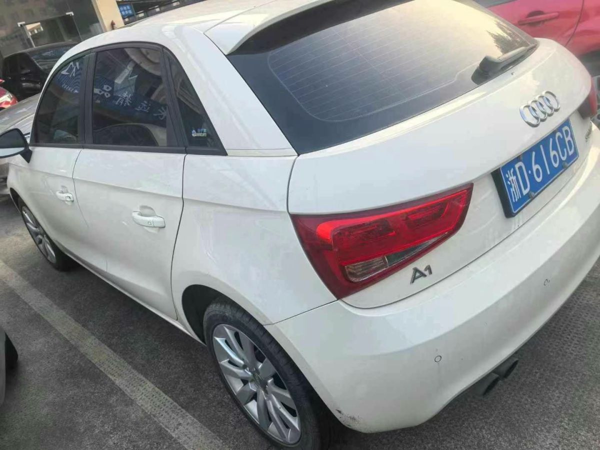 奧迪 奧迪A1  2014款 A1 1.4TFSI 30TFSI 技術(shù)型圖片