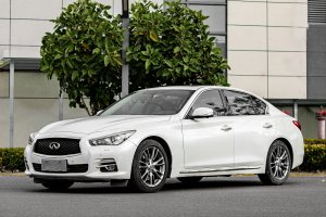 Q50L 英菲尼迪 2.0T 進(jìn)取版