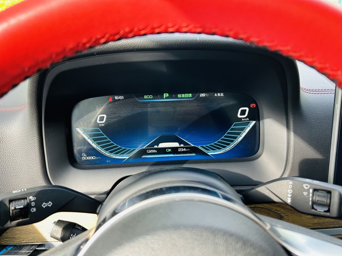 比亚迪 唐新能源  2019款 EV600D 四驱智联创世版 5座图片