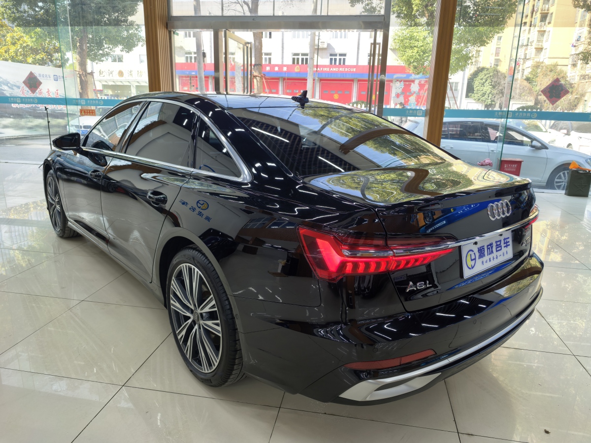 奧迪 奧迪A6L  2024款 45 TFSI quattro 臻選動(dòng)感型圖片