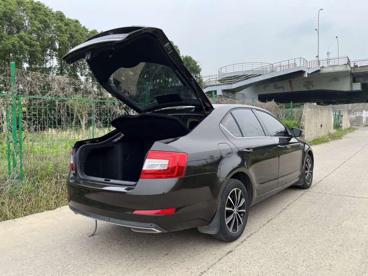斯柯達(dá) 明銳  2017款 1.6L 手動智行版圖片