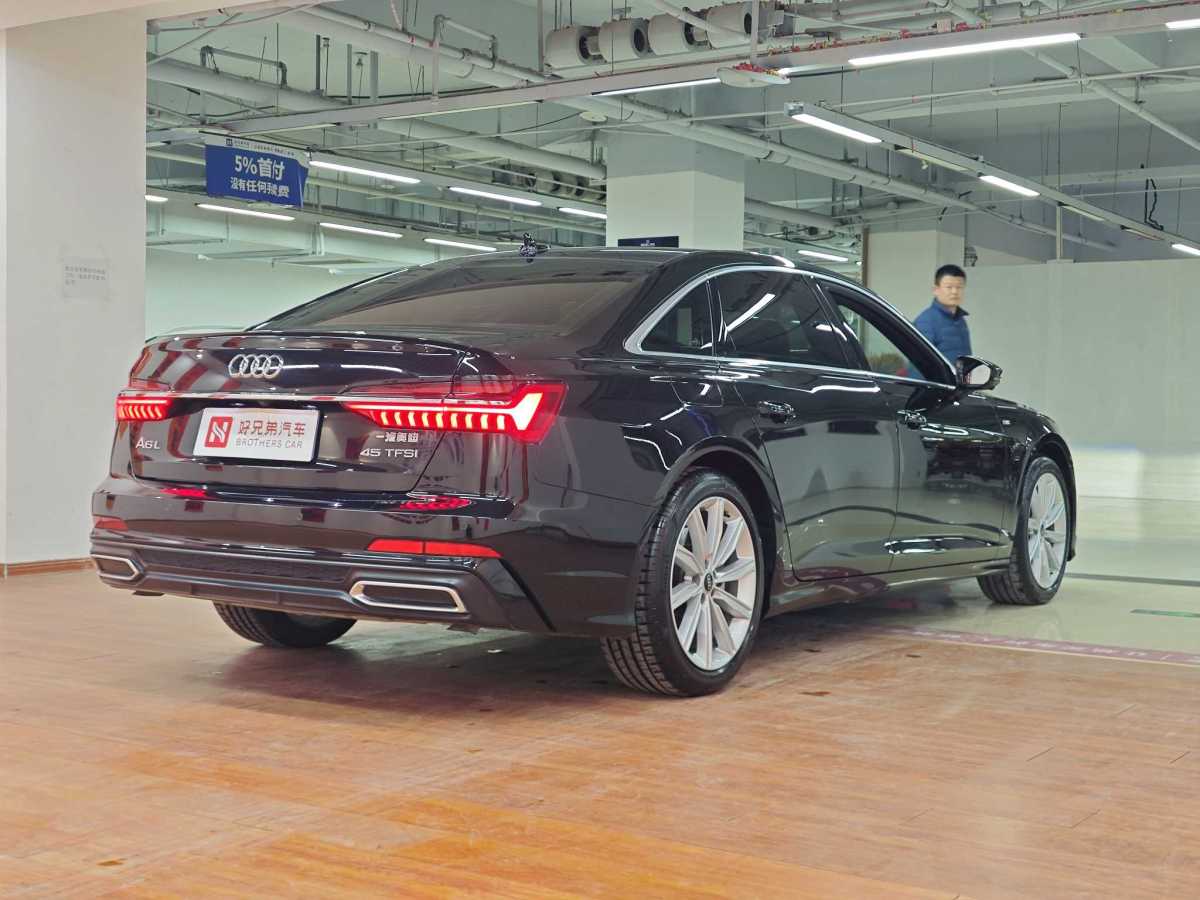 奧迪 奧迪A6L  2022款 45 TFSI 臻選動(dòng)感型圖片