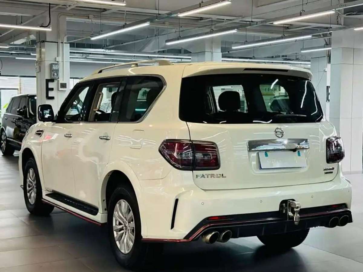 日產(chǎn) 途樂(lè)  2018款 4.0L 領(lǐng)英型圖片