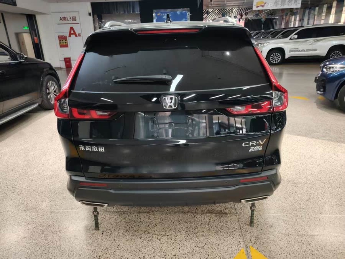 本田 CR-V  2024款 240TURBO 兩驅(qū)鋒尚版 5座圖片