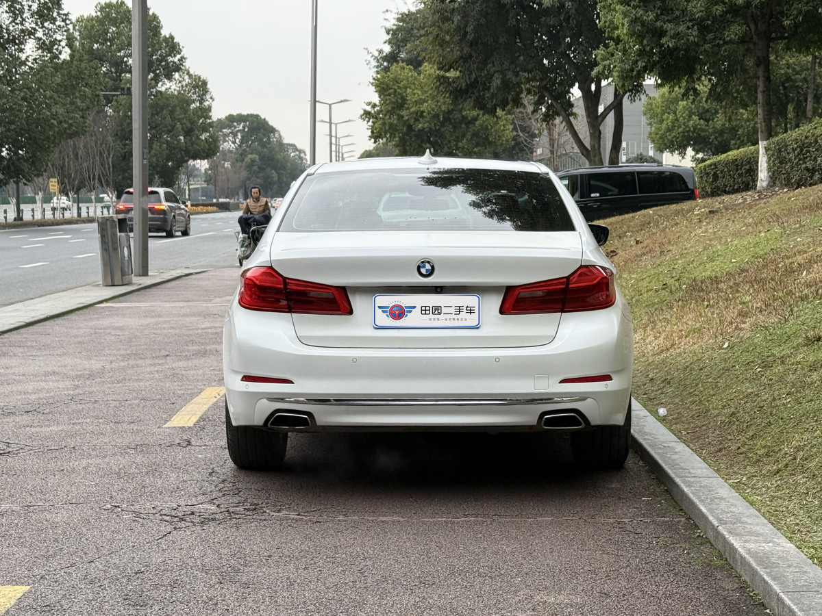 寶馬 寶馬5系  2018款 改款 530Li 領(lǐng)先型 豪華套裝圖片