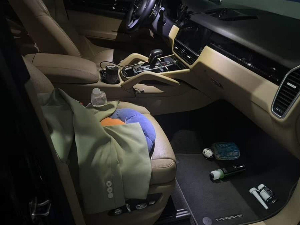 保時(shí)捷 Cayenne  2019款 Cayenne 3.0T圖片