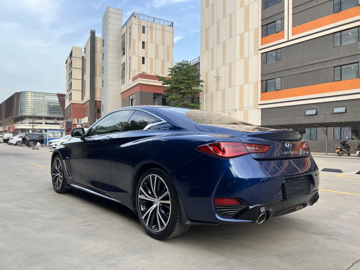 英菲尼迪 Q60  2017款 2.0T 豪華版圖片