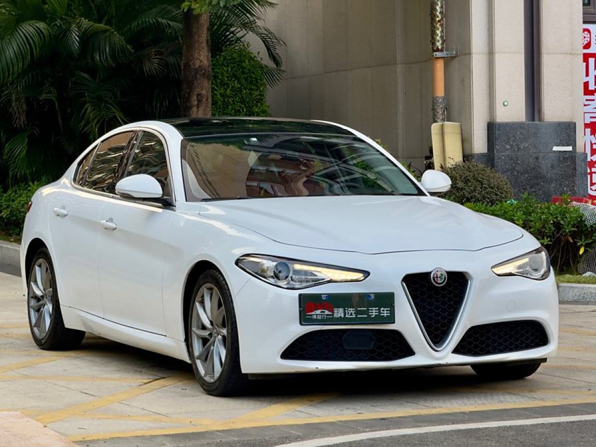 阿爾法·羅密歐 Giulia  2017款 2.0T 200HP 豪華版圖片