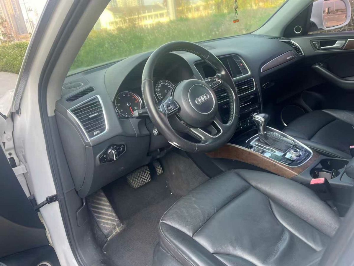 奧迪 奧迪Q5  2013款 Q5 3.0TFSI 45TFSI Quattro 運(yùn)動(dòng)型圖片