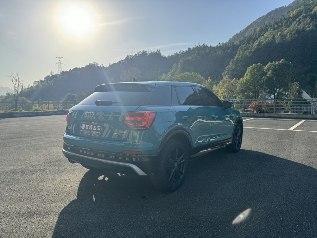 奧迪 奧迪Q2L  2021款 35 TFSI 時尚動感型圖片