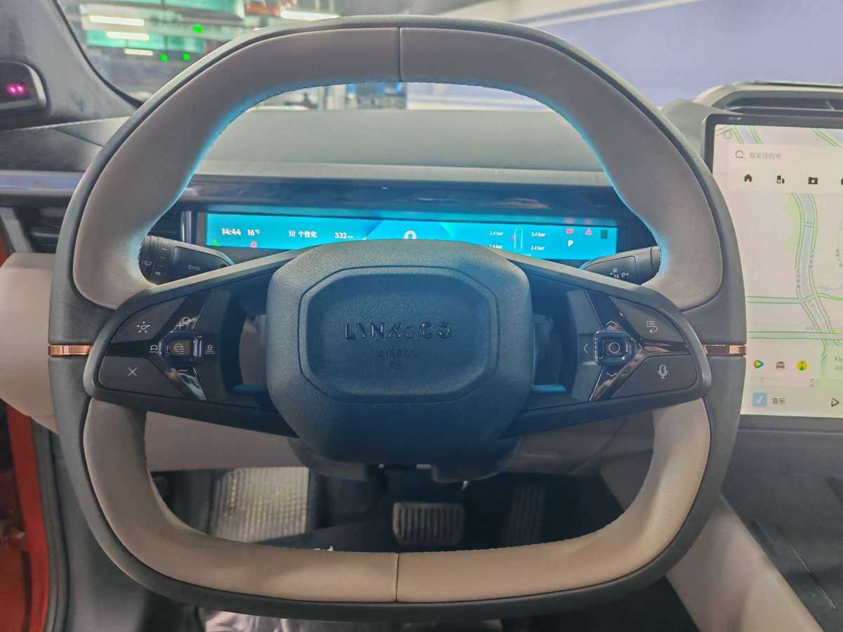 領(lǐng)克 領(lǐng)克Z10  2025款 95kWh 702km四驅(qū)智駕Ultra圖片