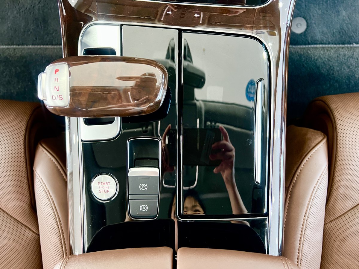 奧迪 奧迪A8  2014款 A8L 6.3 FSI W12 quattro旗艦型圖片