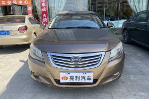 G6 比亚迪 2.0L 手动尊贵型