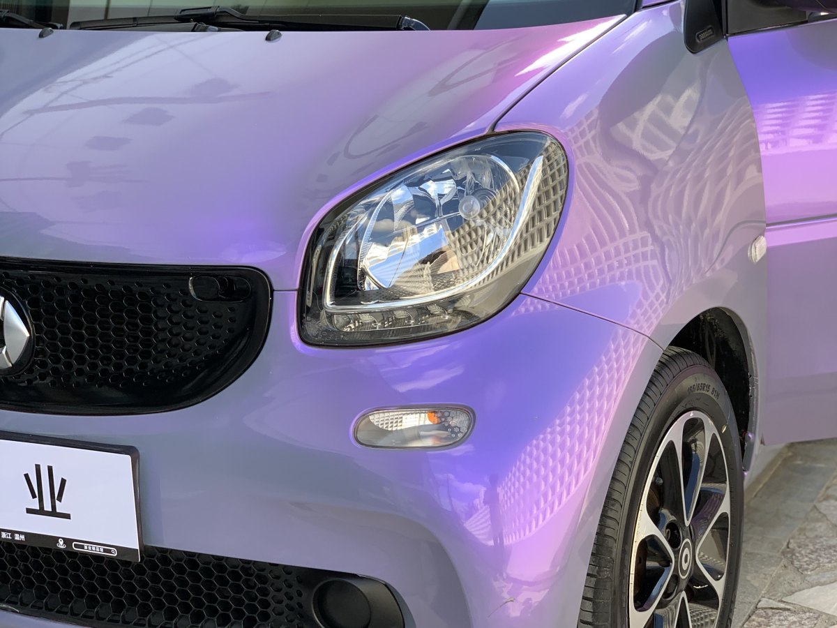 smart fortwo  2011款 1.0 MHD 硬頂激情版圖片