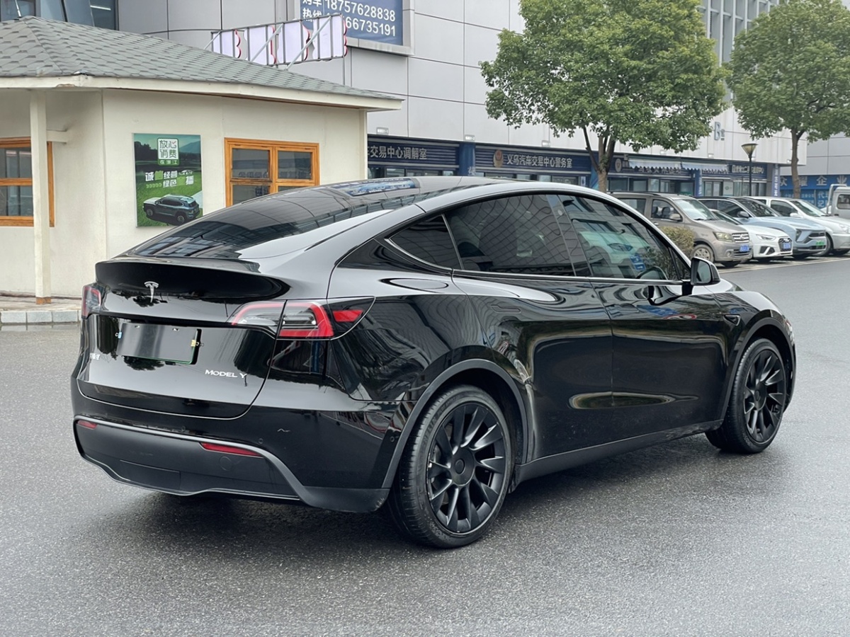 特斯拉 Model Y  2022款 改款 后輪驅(qū)動版圖片