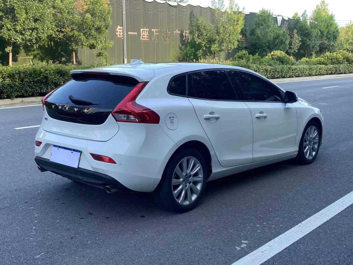 沃爾沃 V40  2015款 1.6T 智逸版圖片