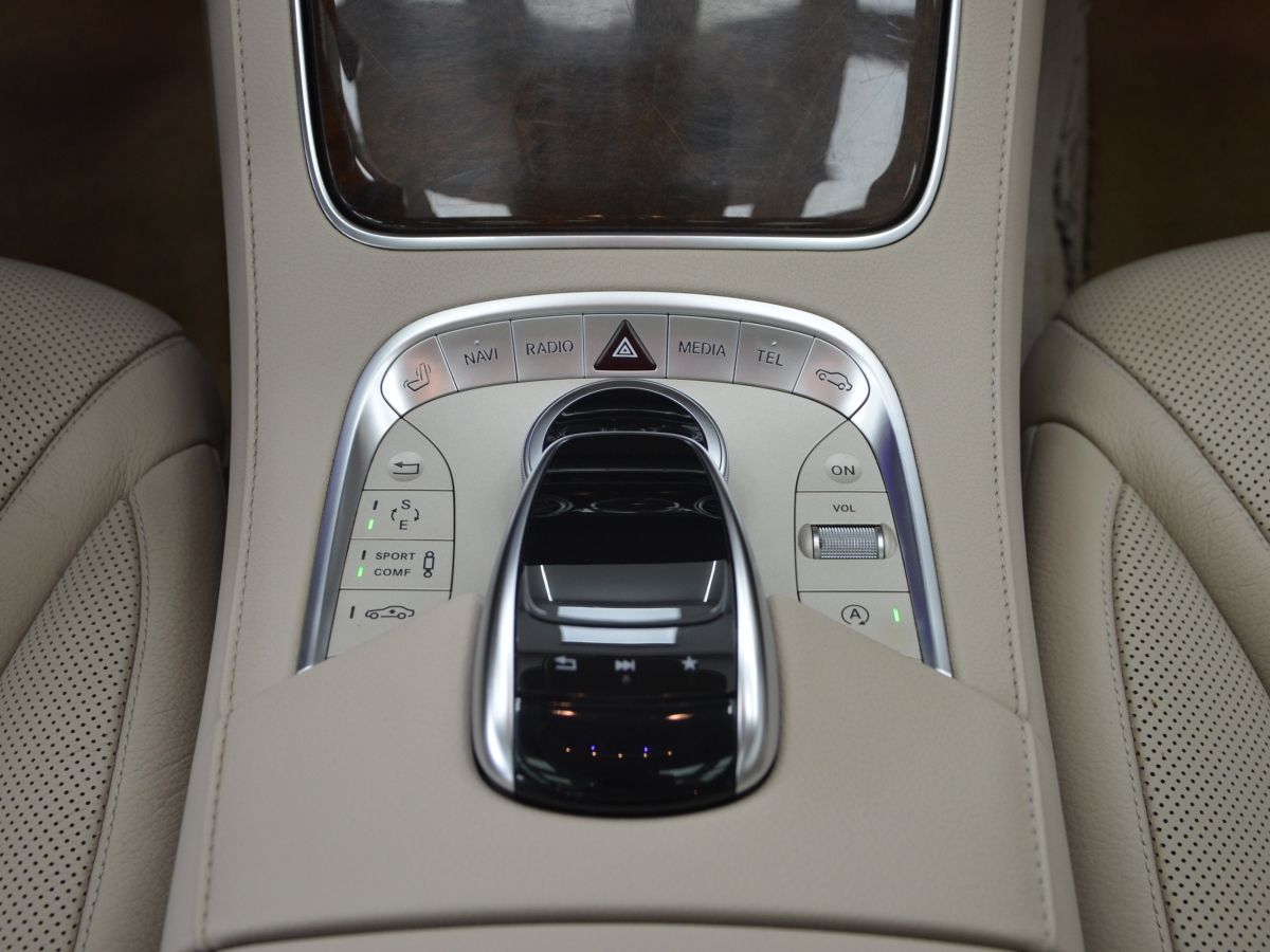2017年1月奔驰 奔驰S级  2023款 改款 S 400 L 商务型