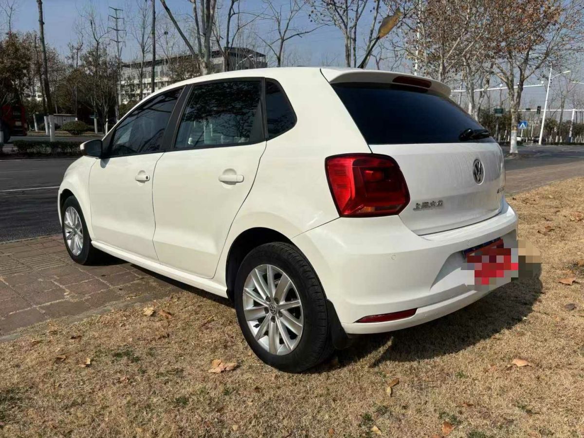 啟辰 R50  2015款 1.6L 北斗導(dǎo)航版圖片