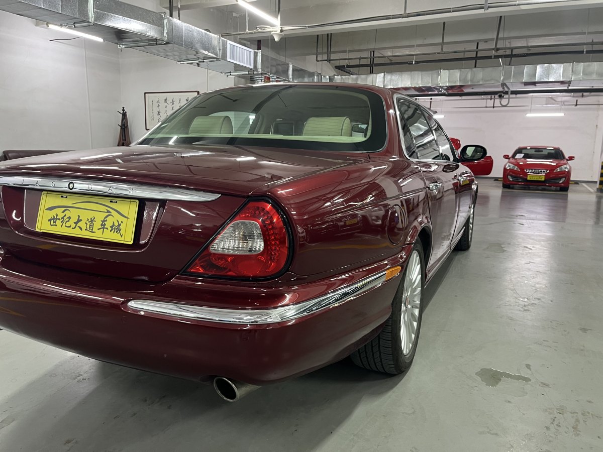 捷豹 XJ  2007款 XJ6L 3.0皇家加长版图片