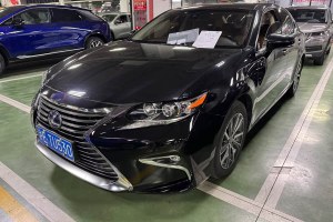 ES 雷克薩斯 300h 舒適版