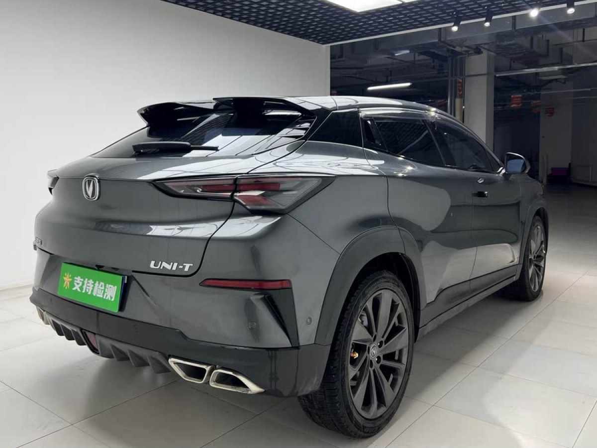 長(zhǎng)安 UNI-T  2020款 1.5T 旗艦型圖片