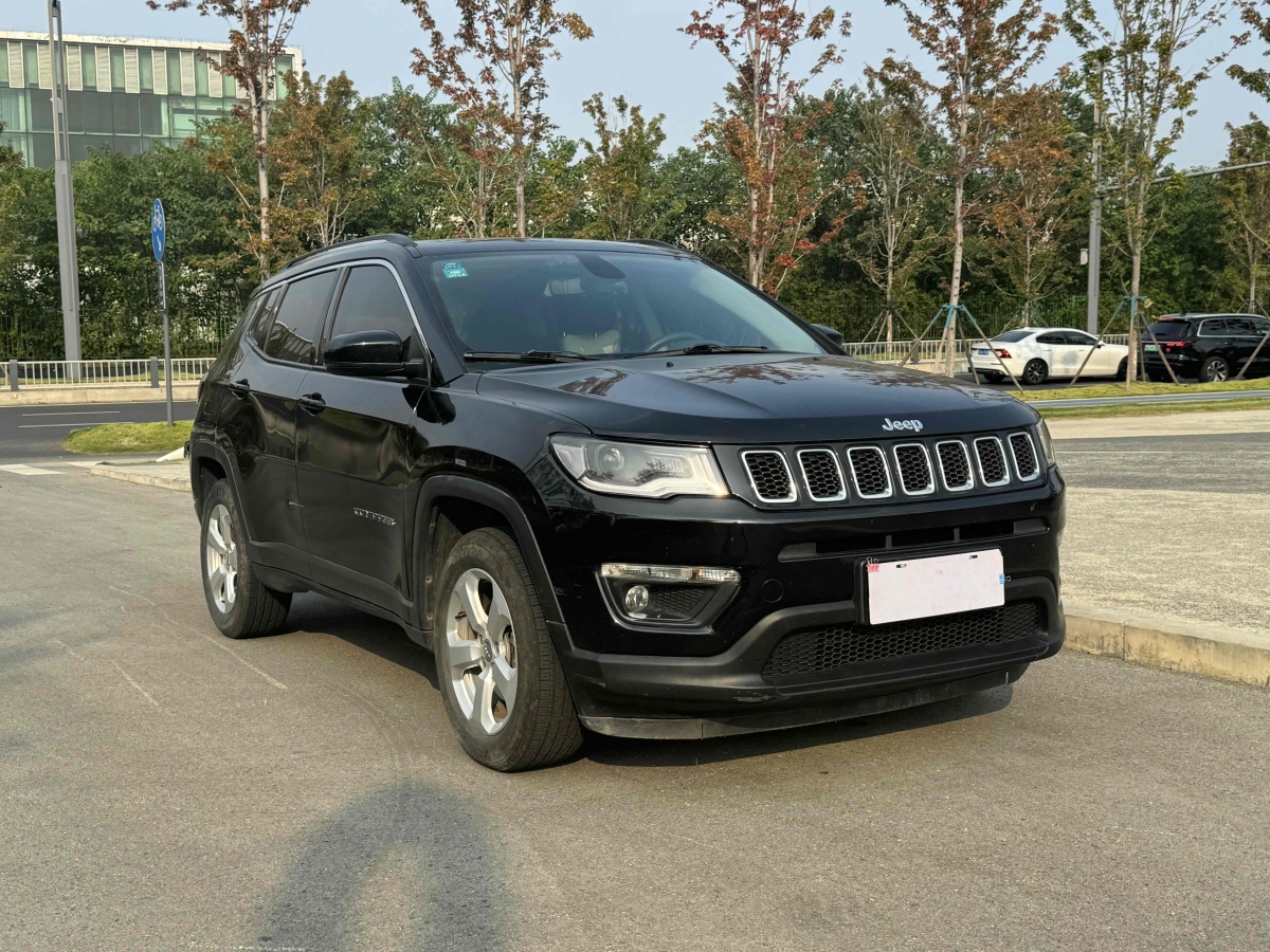 Jeep 指南者  2020款 220T 自動(dòng)領(lǐng)先版圖片