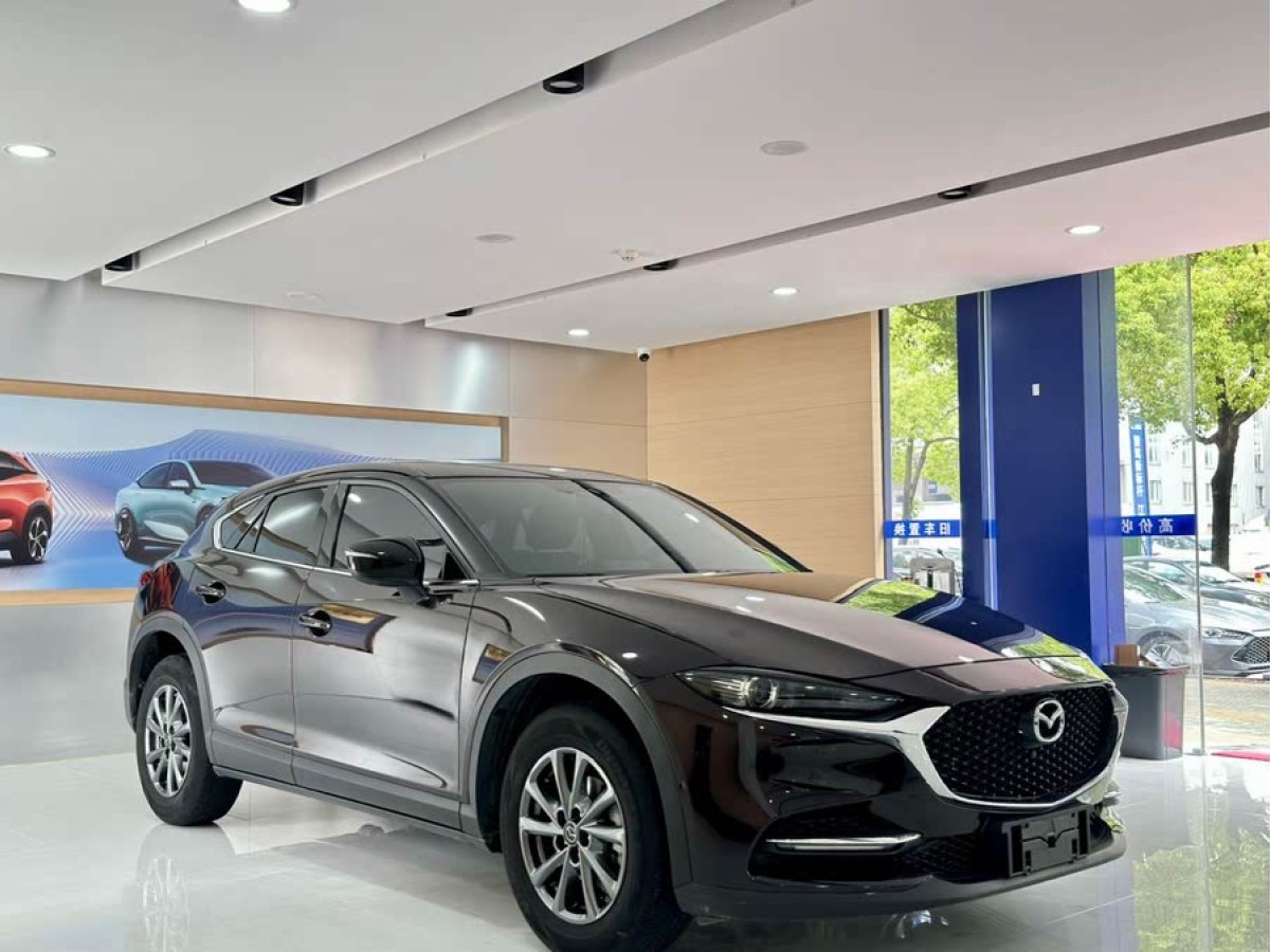 馬自達(dá) CX-4  2021款 2.0L 自動兩驅(qū)藍(lán)天品位版圖片