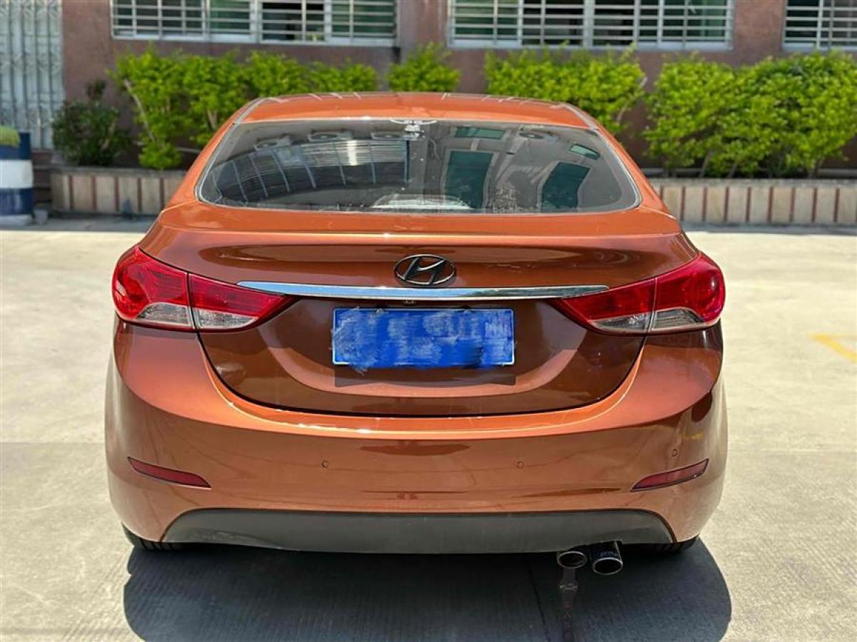 現(xiàn)代 朗動  2013款 1.6L 自動領(lǐng)先型圖片