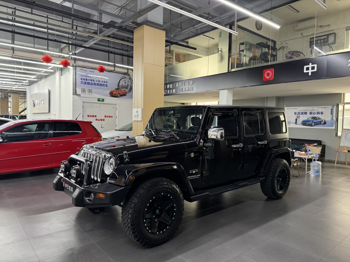 Jeep 牧馬人  2016款 3.0L Sahara 75周年致敬版圖片