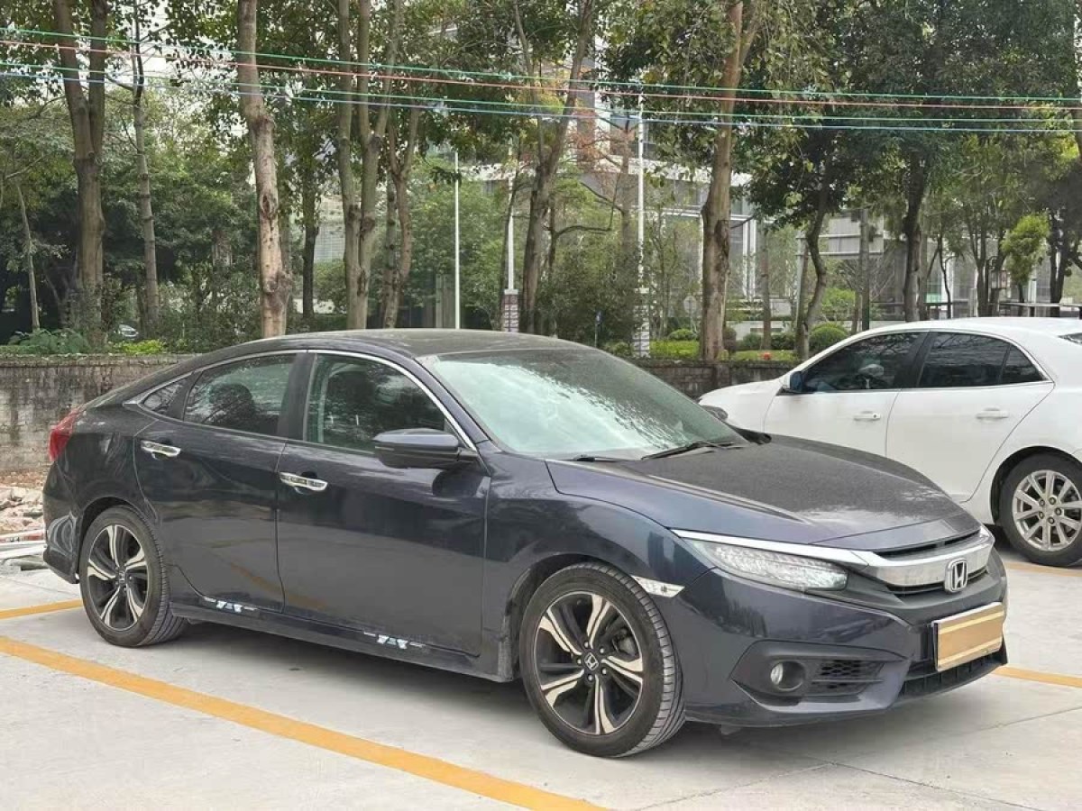 本田 思域  2016款 220TURBO CVT尊貴版圖片