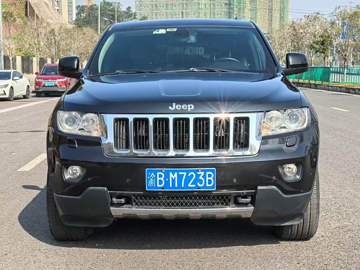 Jeep 大切諾基  2011款 改款 3.6L 經(jīng)典版圖片