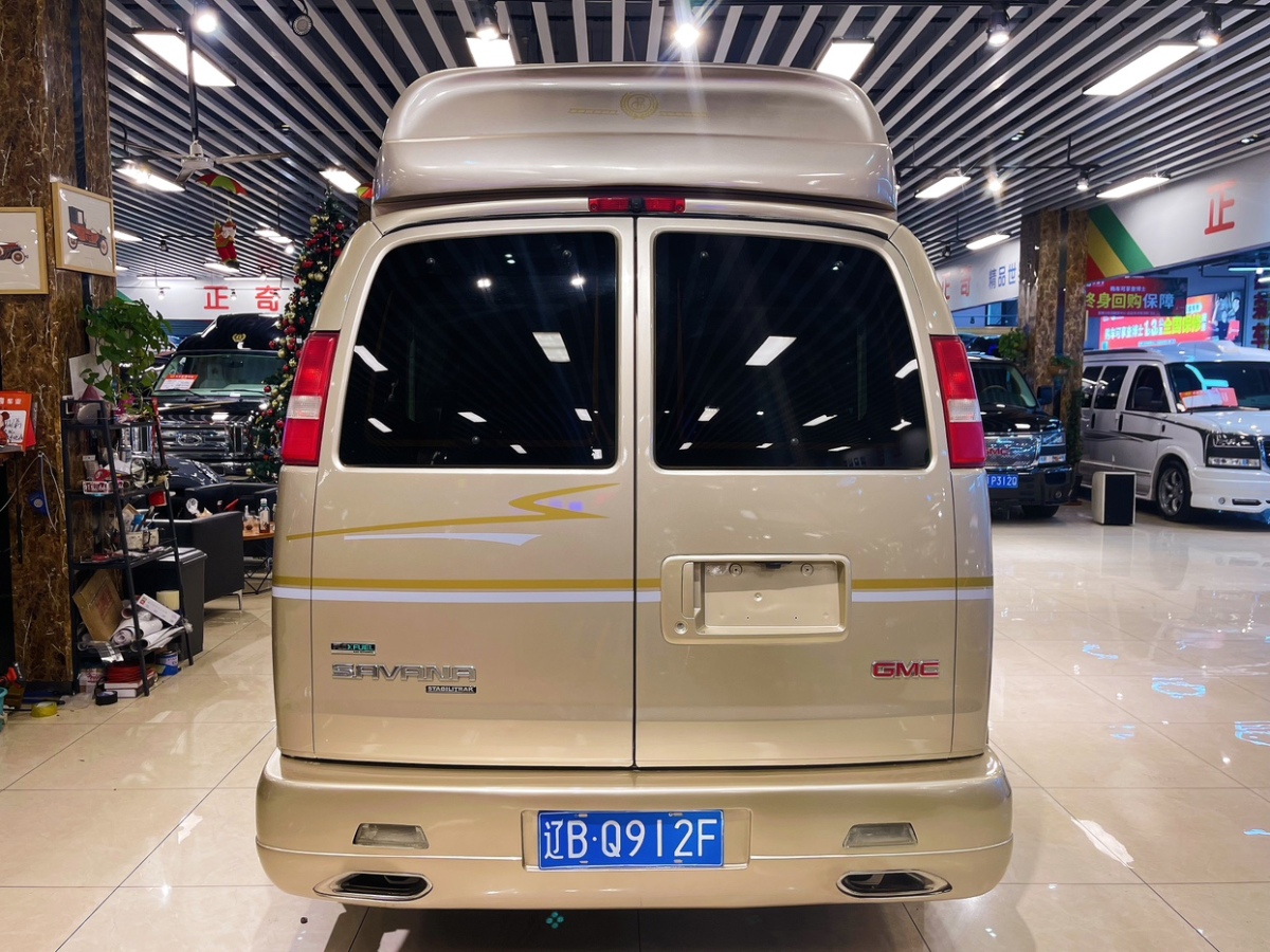 GMC SAVANA  2012款 6.0L 總裁級無隱私屏版圖片