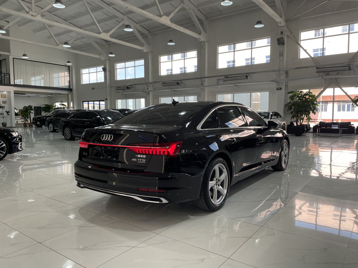 奧迪 奧迪A6L  2023款 改款 45 TFSI quattro 臻選致雅型圖片