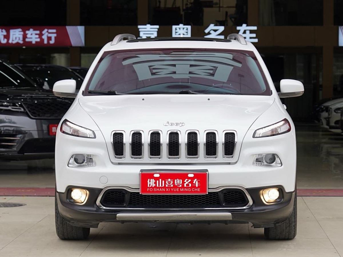 2018年7月Jeep 自由光  2017款 2.0L 優(yōu)越版